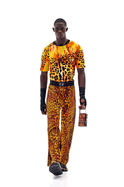 Look 13